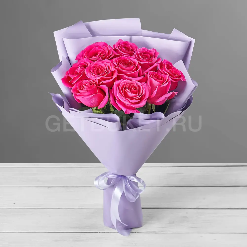 206139 Букет из 11 розовых роз в упаковке