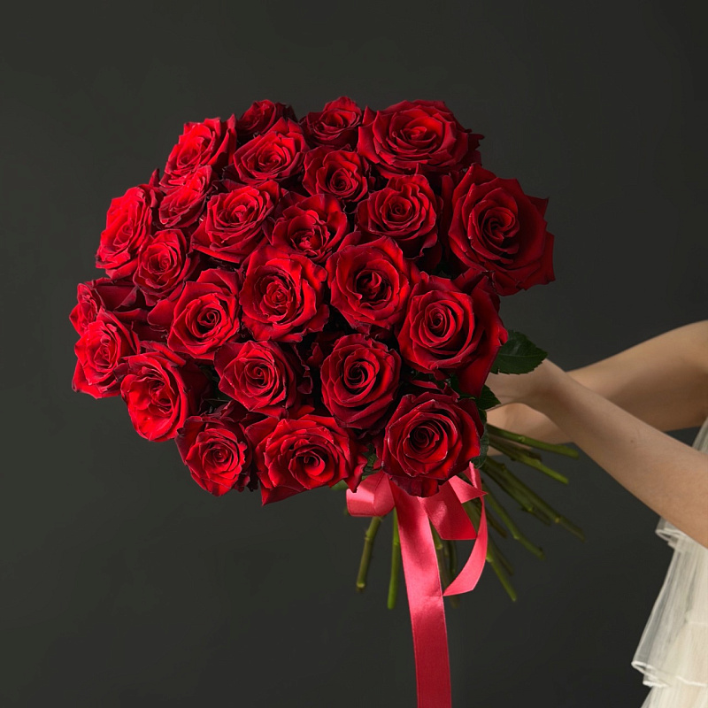 25 красных роз в Елабуге  от 7600 ₽ — выразительный букет для особого повода